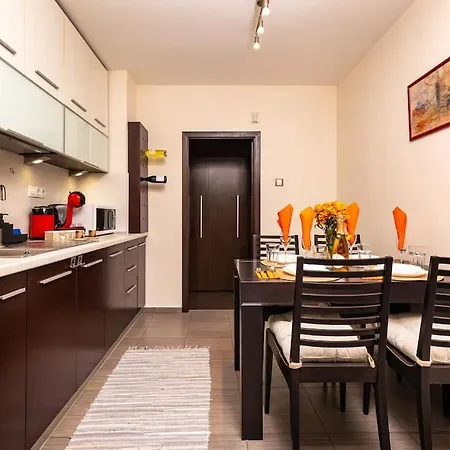 Apartament Quiet In Ricky *